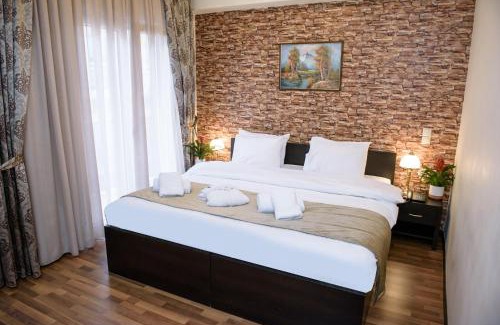Trikala Hotel | Discover Hotel Padelidaki: Rated 8.9, Family-Friendly Stay