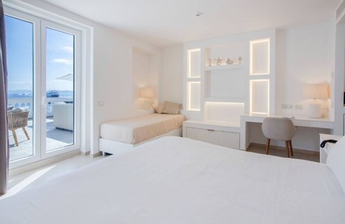 Ischia Porto Hotel | Hotel Pagoda: Ocean View Bliss with Spa & Perfect Rating