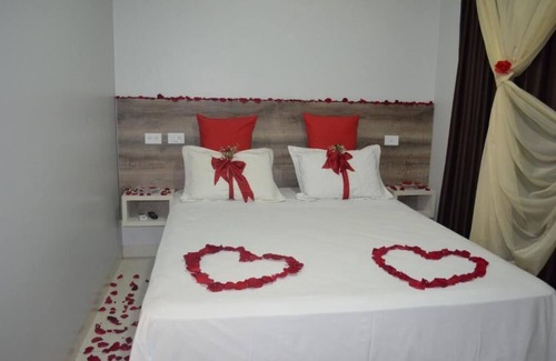 Caiaponia Hotel | Unforgettable Stay at Hotel Palace Avenida - 10/10 Ratings!
