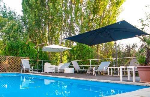 Osimo Hotel | Relaxing Retreat at Hotel Palace del Conero with Pool & Ocean View