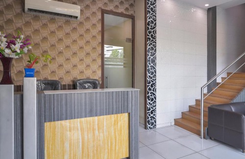 Dharavi Hotel | Budget-Friendly Hotel Palace Residency Near Lokmanya Tilak