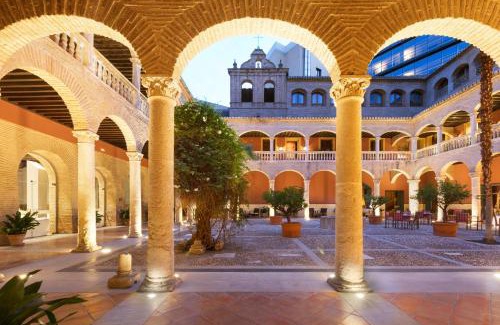 Centro - Sagrario Hotel | Elegant Stay at Hotel Palacio de Santa Paula, Autograph Collection