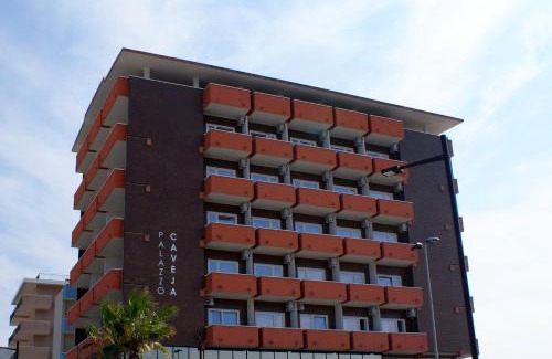 Torre Pedrera Hotel | Pet-Friendly Hotel Palazzo Caveja with Ocean Views