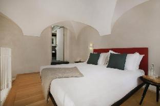 Genoa Historical Centre Hotel | Discover Hotel Palazzo Grillo: 4-Star Pet-Friendly Retreat