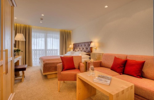 Ischgl Hotel | Relaxing Retreat at Hotel Palin with Spa & Hot Tub Access