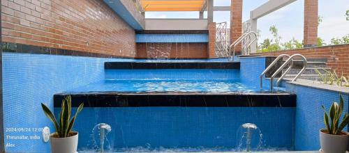 Thirunallar Hotel | Hotel Pandian