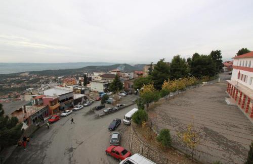 Kruje Hotel | Experience Hotel PANORAMA: Castle Views and Family Amenities