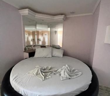 Iapi Hotel | Affordable Getaway at Hotel Paradise with Great Reviews