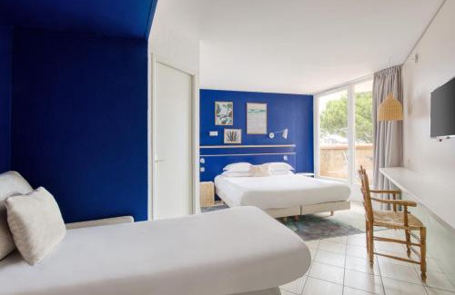 Sausset-les-Pins Hotel | Discover Hotel Paradou Mediterranee: Oceanfront Bliss Awaits