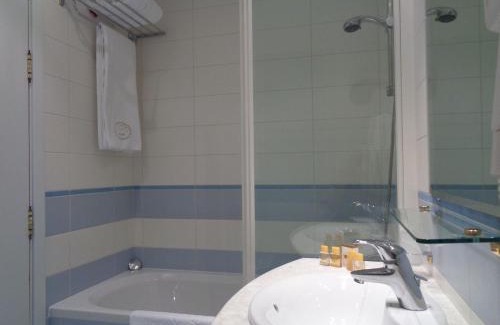 Sliven Hotel | Ideal Getaway at Hotel Park Central: Pet-Friendly & More