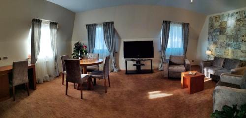 Sliven Hotel | Ideal Getaway at Hotel Park Central: Pet-Friendly & More