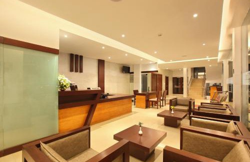 Mahe Hotel | Cozy Stay at Park Residency with Breakfast & Accessibility