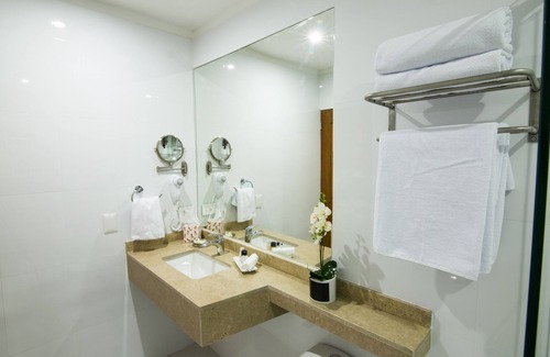 Monteria Hotel | Highly Rated Hotel Parque Del Sol with Spa & Restaurant