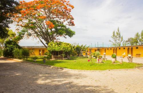Parnamirim Hotel | Budget-Friendly Getaway at Hotel Parque do Sol with Pool