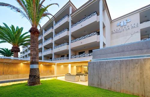 El Madronal Apartment | Experience Relaxation at Hotel Parque La Paz with Ocean Views