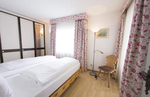 Meierhof Hotel | Stay at Hotel Parsenn: Guest Rated 9/10, Family-Friendly!
