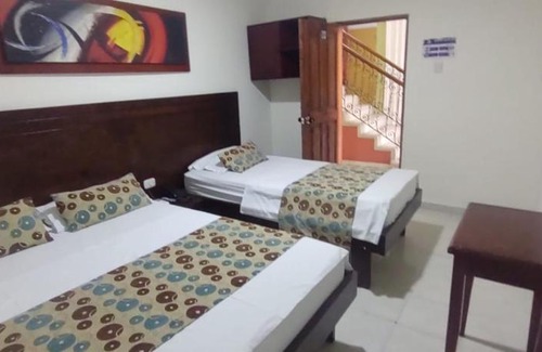 Centro Historico Hotel | Affordable Hotel Paseo Colon Inn: Pet-Friendly & Family Fun
