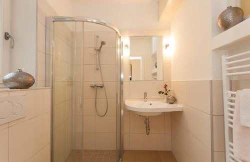 Golling an der Salzach House | Relax at Hotel Pass Lueg: Pet-Friendly with Spa & Dining