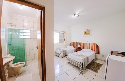 Indaiatuba Hotel | Budget-Friendly Hotel Passaledo: Pool, Breakfast & Family Fun