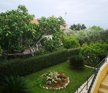 Poulithra Apartment | Top-Rated Hotel Patelis: Family-Friendly & Accessible Stay