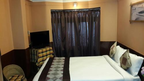 Mirik Hotel | Budget-Friendly Stay at Hotel Payal: Family Ready & Welcoming