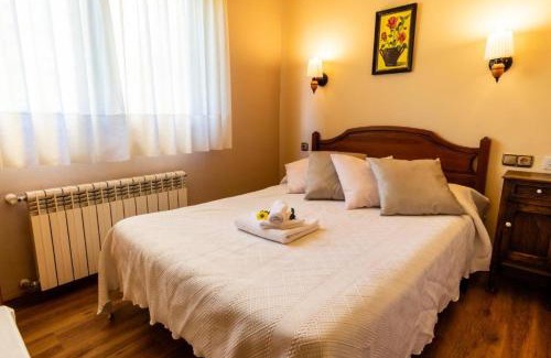 Felechosa Hotel | Welcoming Hotel Peña Pandos: Family-Friendly with Breakfast