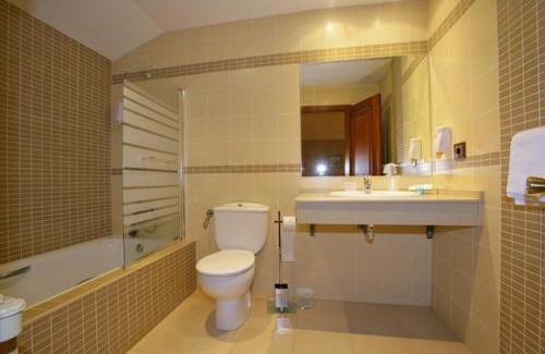 Limes Hotel | Discover Hotel Peñagrande: Family-Friendly Stay Awaits