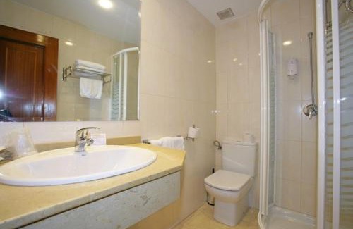 Limes Hotel | Discover Hotel Peñagrande: Family-Friendly Stay Awaits