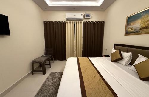 Haldwani Hotel | Hotel Pear