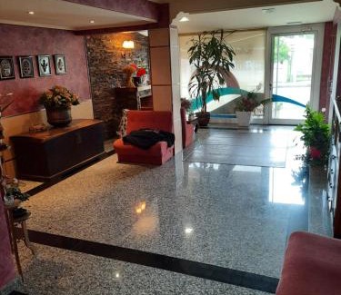Condomina Hotel | Discover Hotel Pedramea: Family-Friendly Dining Awaits!