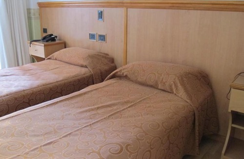 Nunez Hotel | Budget-Friendly Hotel Pedraza with Family Amenities