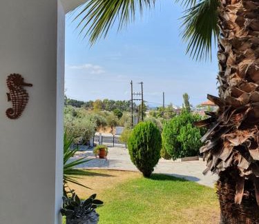 Neos Marmaras Apartment | Discover Hotel Pefko: Guest Rated 8/10 with Kitchen Amenities