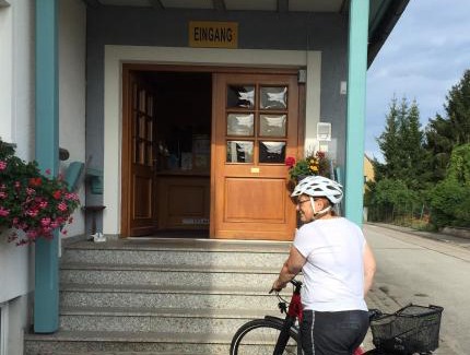 Wolframs-Eschenbach House | Family-Friendly Hotel-Pension Seitz with Pool Amenities