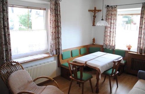 St. Gilgen Hotel | Relax at Hotel-Pension Falkensteiner with Ocean Views