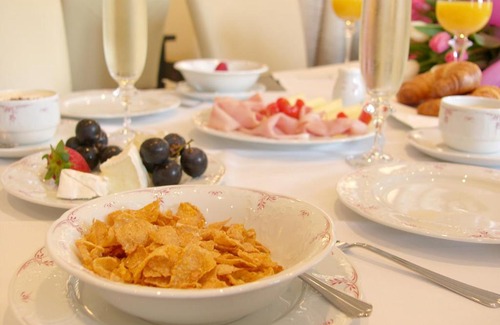 Nonntal Hotel | Discover Family-Friendly Comfort at Hotel Pension Herbert