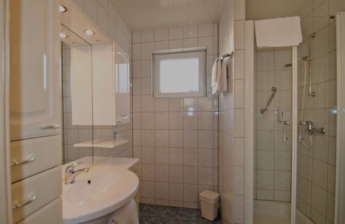 Bad Grund House | Inviting Hotel Pension Jägerstieg: Pool, Spa & Family-Friendly
