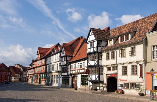 Quedlinburg House | Discover Hotel Pension St Nikolai: Pet Friendly & Dining