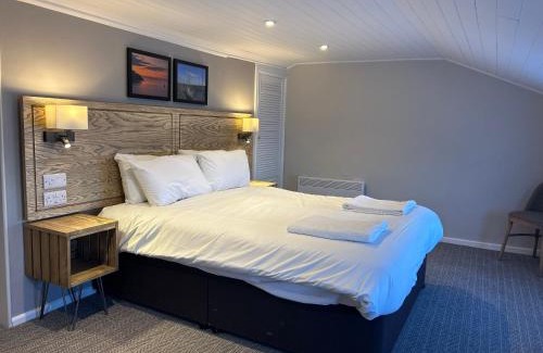 New Quay Hotel | Pet-Friendly Hotel Penwig with Oceanfront Views & Dining