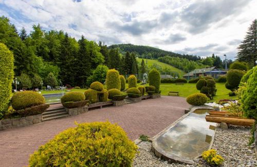 Rytro Hotel | Discover Comfort at Hotel Perła Południa with Pool & Spa