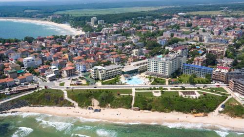 Primorsko Hotel | Indulge at Hotel Perla Beach: All-Inclusive Oceanfront Escape