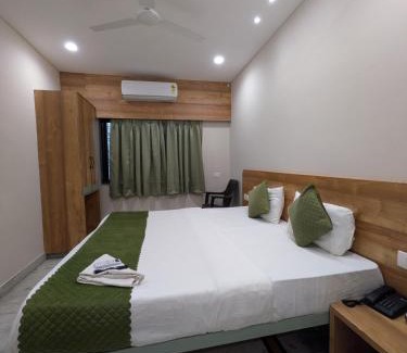 Dharampeth Hotel | Hotel Petal Inn