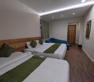 Dharampeth Hotel | Hotel Petal Inn