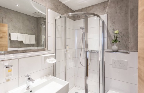Bad Bergzabern Hotel | Inviting Getaway at Hotel Pfälzer Wald with Spa & Hot Tub