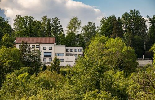 Schoenaich Hotel | Pet-Friendly Hotel Pfefferburg with Breakfast Included