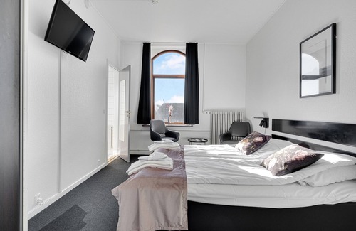 Bronderslev Hotel | Discover Comfort at Hotel Phønix Brønderslev with Family-Friendly Amenities