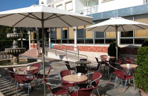 A Lanzada Hotel | Discover Hotel Piñeiro: 9/10 Rated with Oceanfront Views