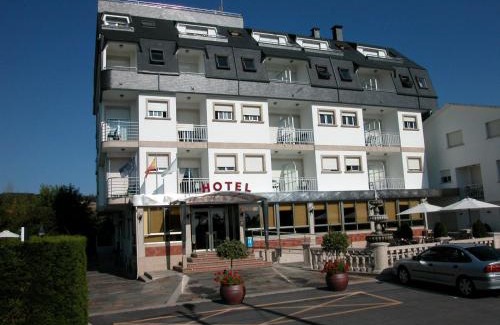A Lanzada Hotel | Discover Hotel Piñeiro: 9/10 Rated with Oceanfront Views