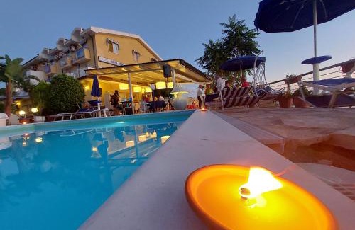 Intavolata Hotel | Pet-Friendly Hotel Piccolo Mondo with Ocean View Pool