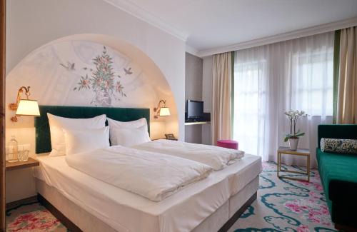 Pichl-Preunegg Hotel | Exceptional Stay at Hotel Pichlmayrgut: Oceanfront Bliss