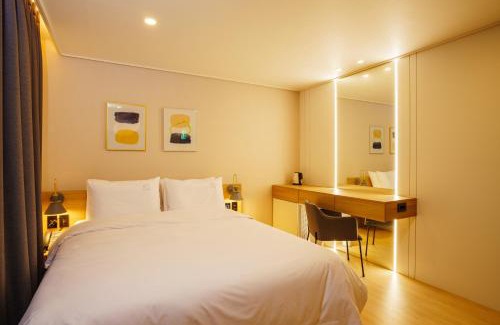 Chungmu Hotel | Discover Comfort at Hotel Pico with Spa and Family Amenities